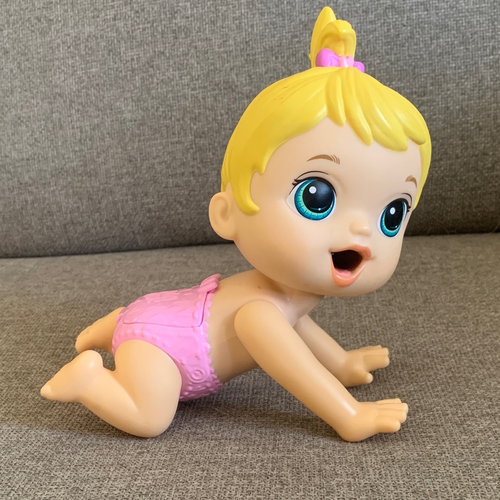 Baby Alive Lil Snacks Baby Doll with Pink Diaper 8.5” Hasbro